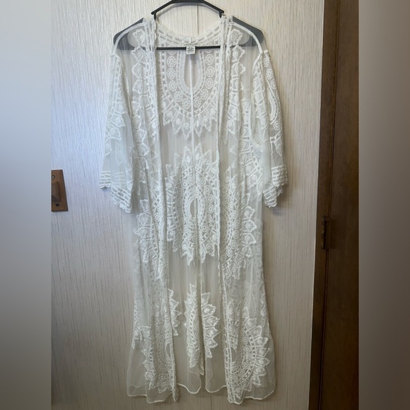 Rachel Zoe White Textured Kimono - Picture 1 of 8